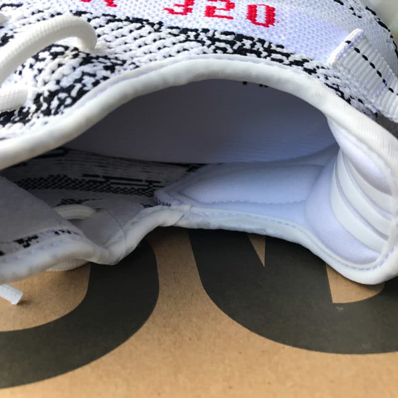 Yeezy Zebra : Une paire au look atypique mais tellement efficace. 5