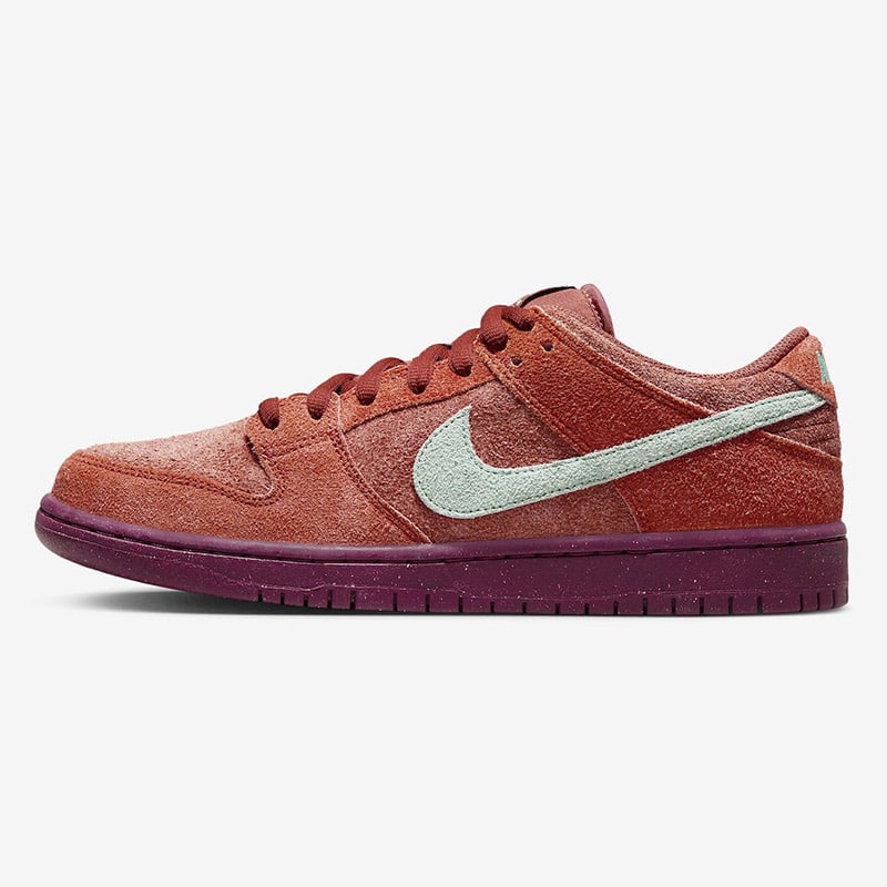 Nike SB Dunk Low Mystic Red DV5429-601