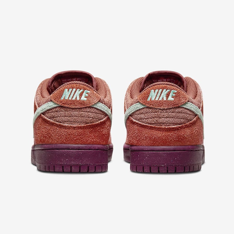 Nike SB Dunk Low Mystic Red DV5429-601