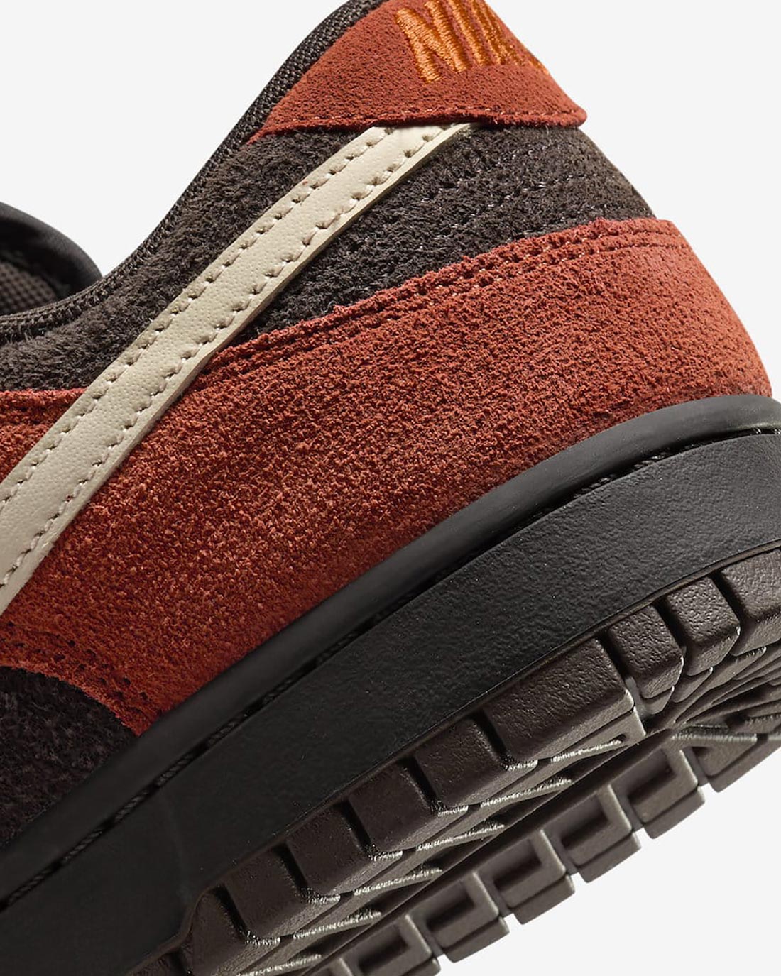 Nike Dunk Low Red Panda FV0395-200