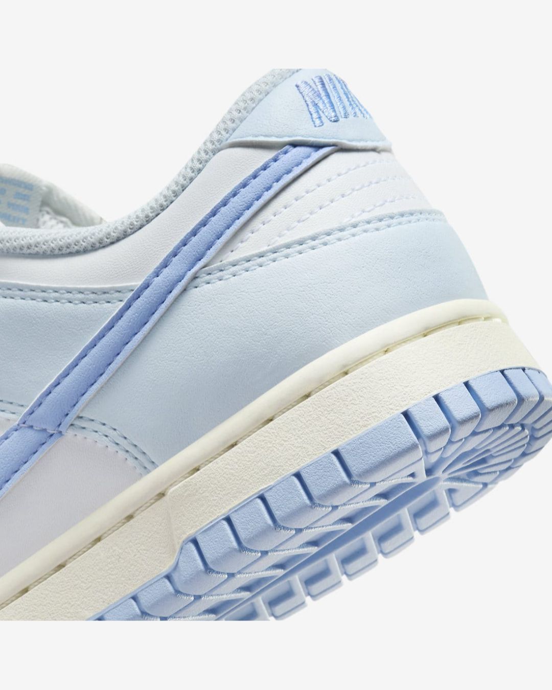 Nike Dunk low Next Nature Blue Tint DD1873-400
