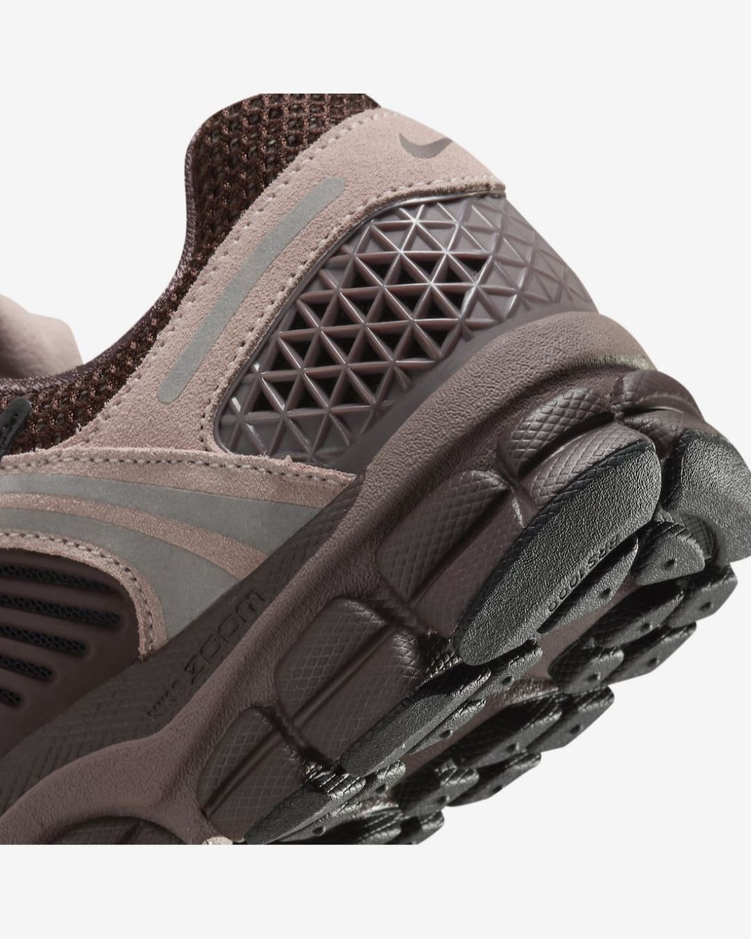 Nike Zoom Vomero 5 WMNS Plum Eclipse FV1166-200