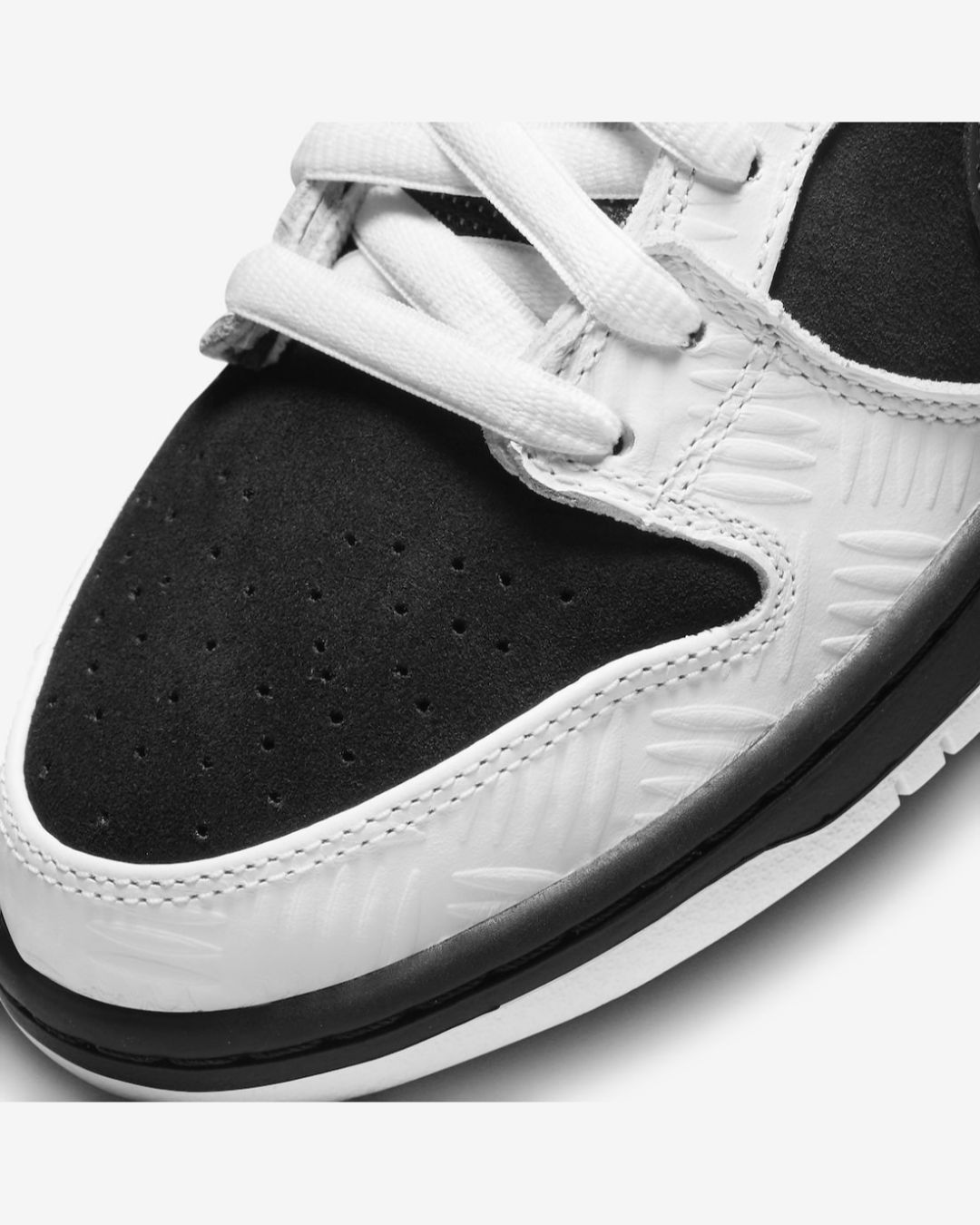 TIGHTBOOTH x Nike SB Dunk Low FD2629-100