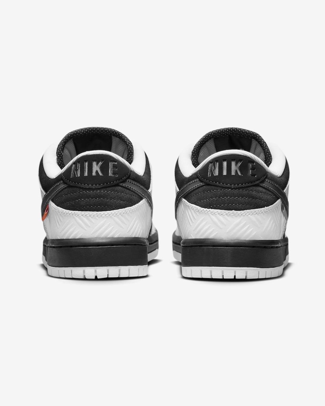 TIGHTBOOTH x Nike SB Dunk Low FD2629-100