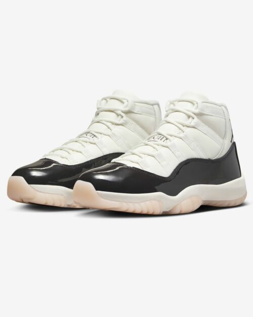 Air Jordan 11 Neapolitan AR0715-101