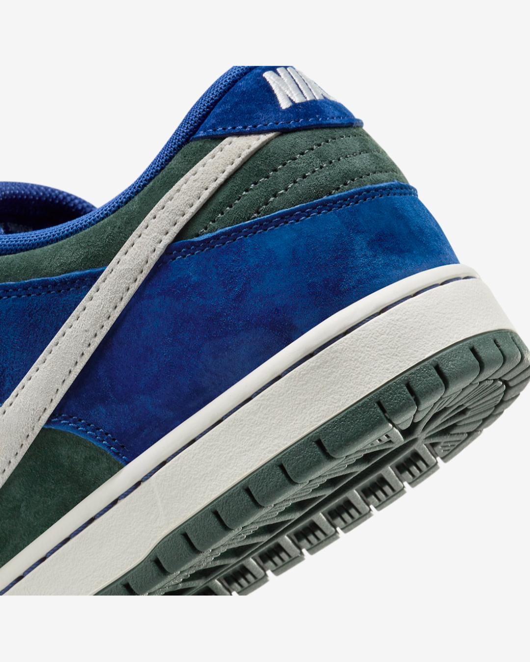 Nike SB Dunk Low Deep Royal Blue et Vintage Green HF3704-400