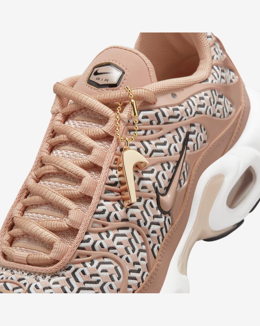 Air Max Tn United Victory FB2557-200